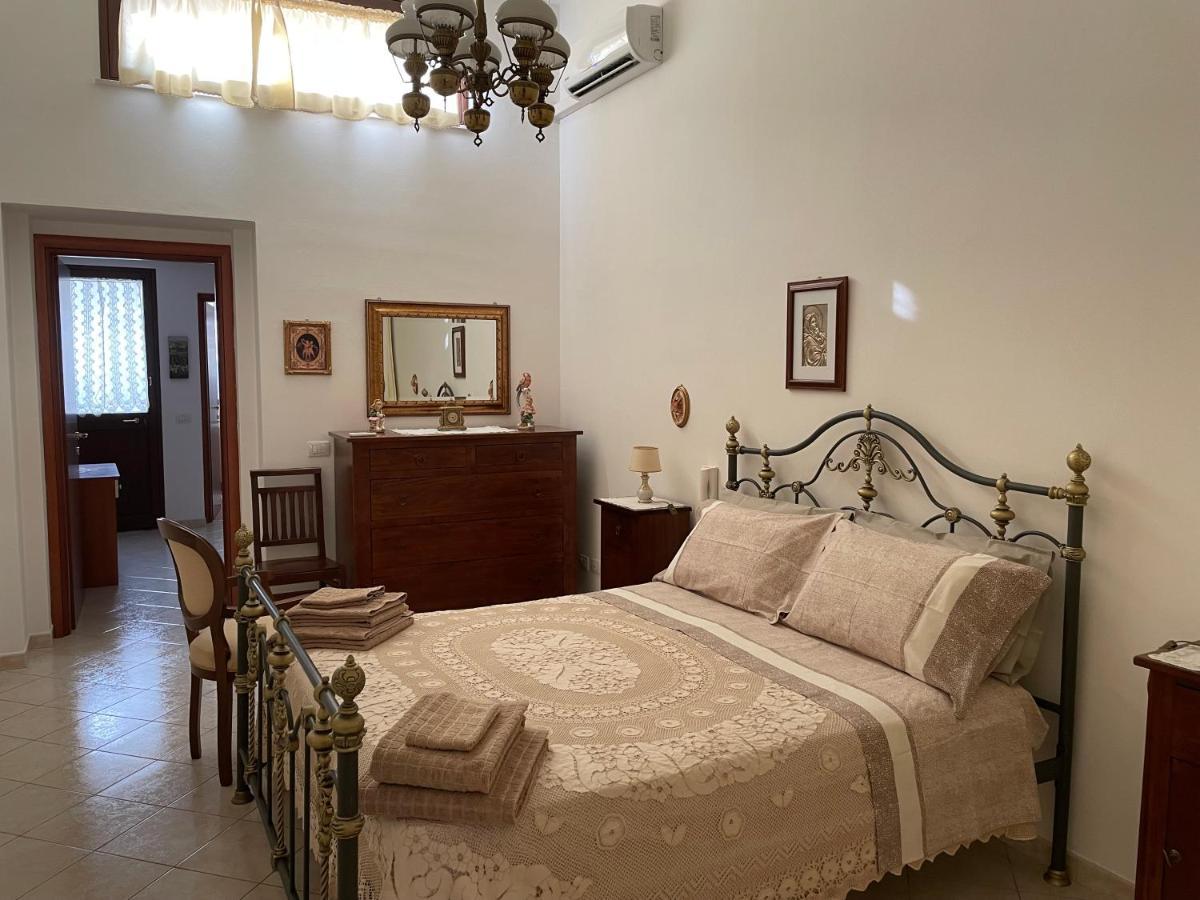 Half House Floridia Villa Bagian luar foto