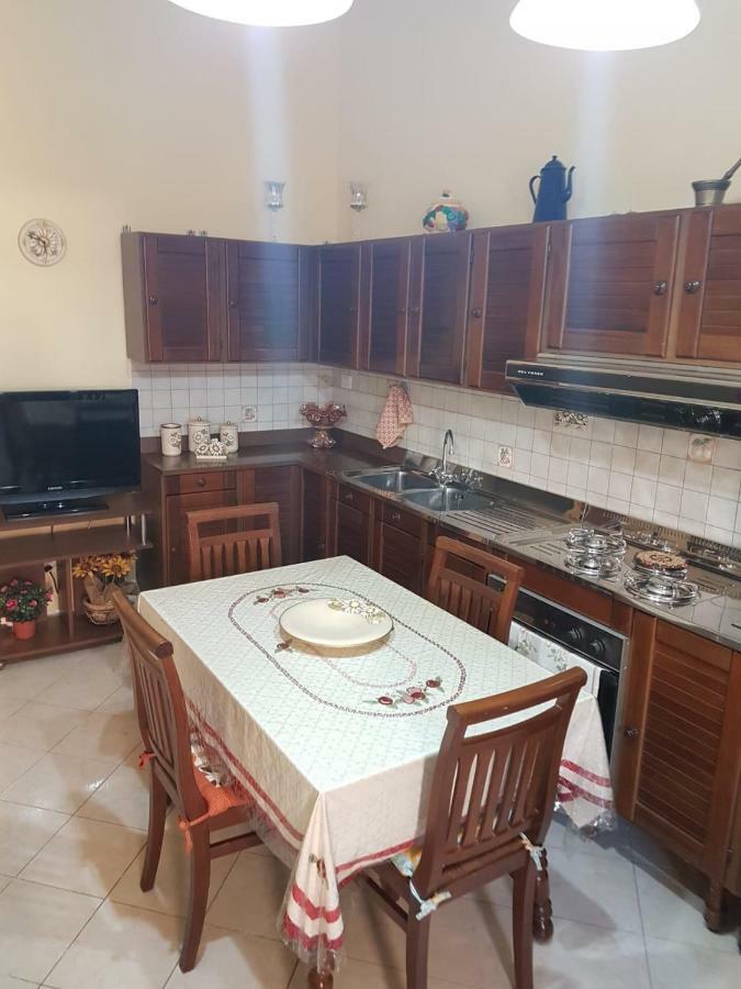 Half House Floridia Villa Bagian luar foto